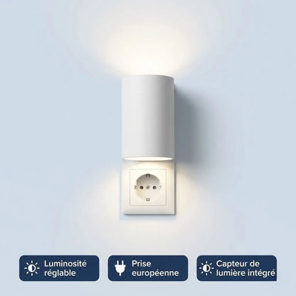 LumiGuard™ – Lampe Murale à Prise avec Capteur & Intensité Réglable